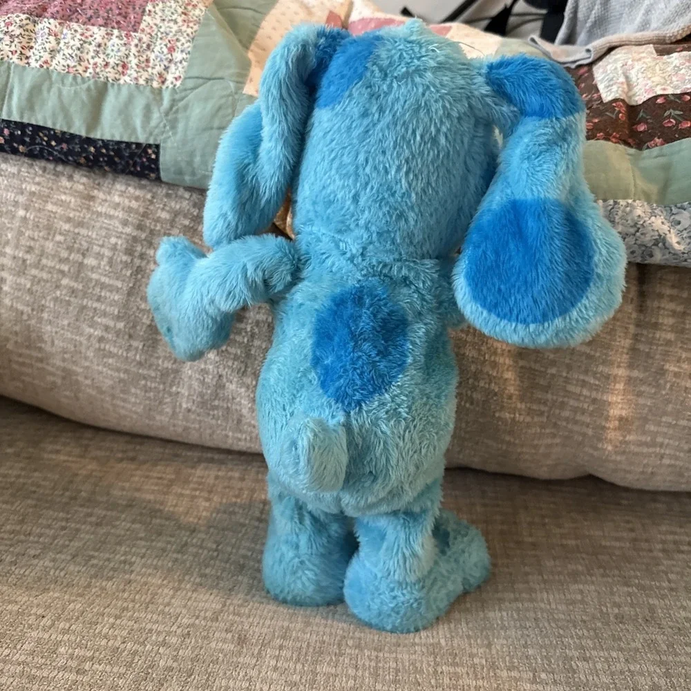 BLUE'S CLUES  2003 FISHER-PRICE C3048 Plush SING & BOOGIE BLUE Talks MUSIC Dance